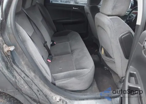 2011 Chevrolet Impala Ls z USA, uszkodzony, nr VIN 2G1WF5EK9B1240275